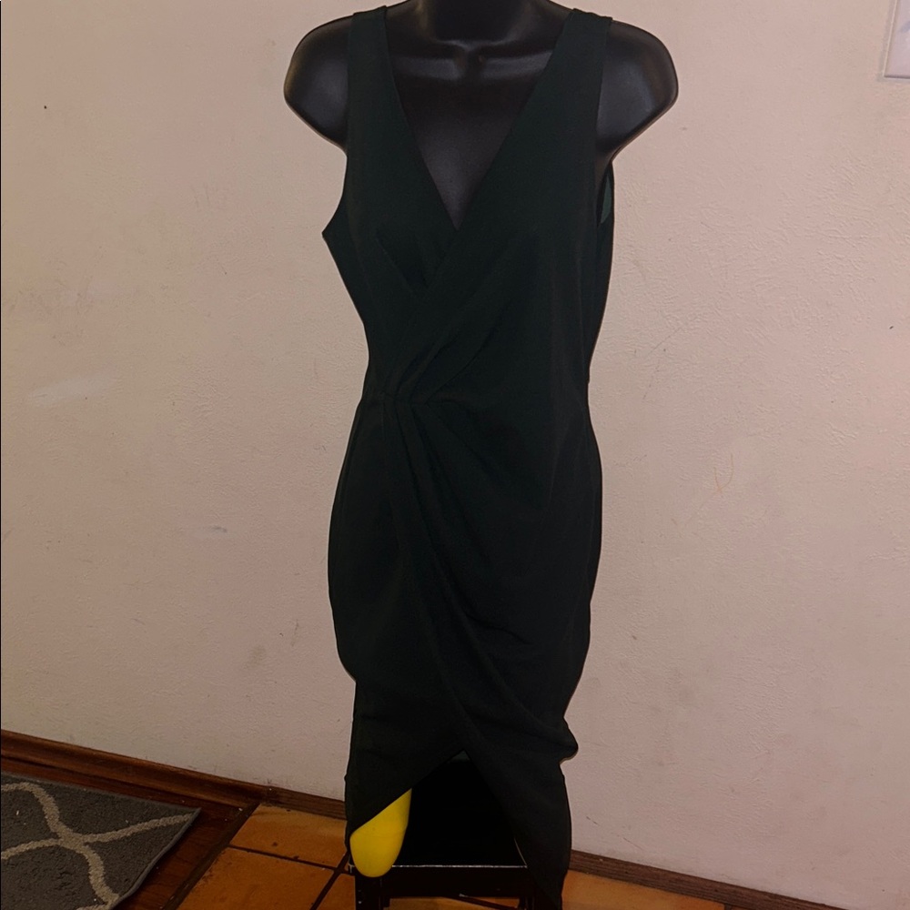 Elegant Green Sleeveless Wrap Dress